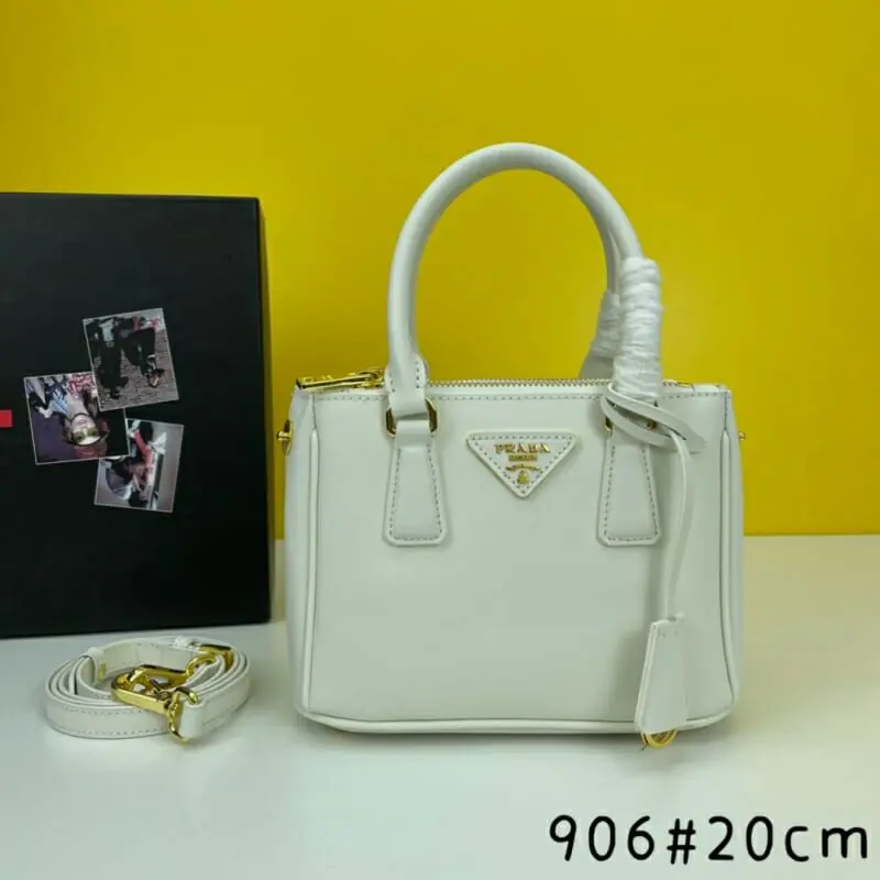 prada aaa qualite sac a main  pour femme s_126b4a1